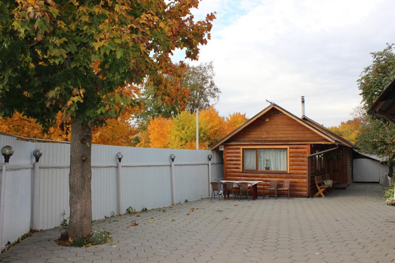 Guest House Lybimtsevoy Suzdal Bagian luar foto