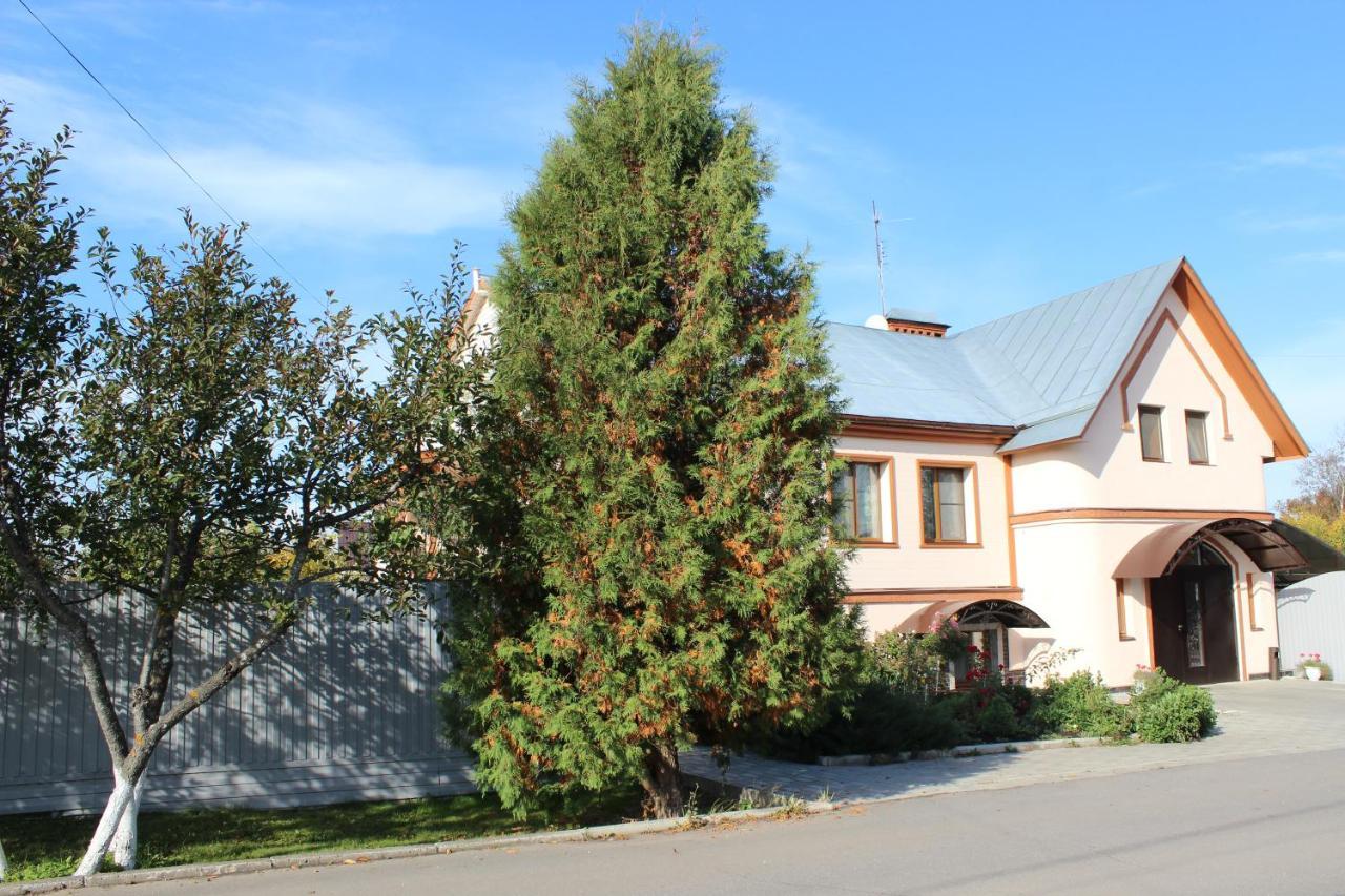 Guest House Lybimtsevoy Suzdal Bagian luar foto